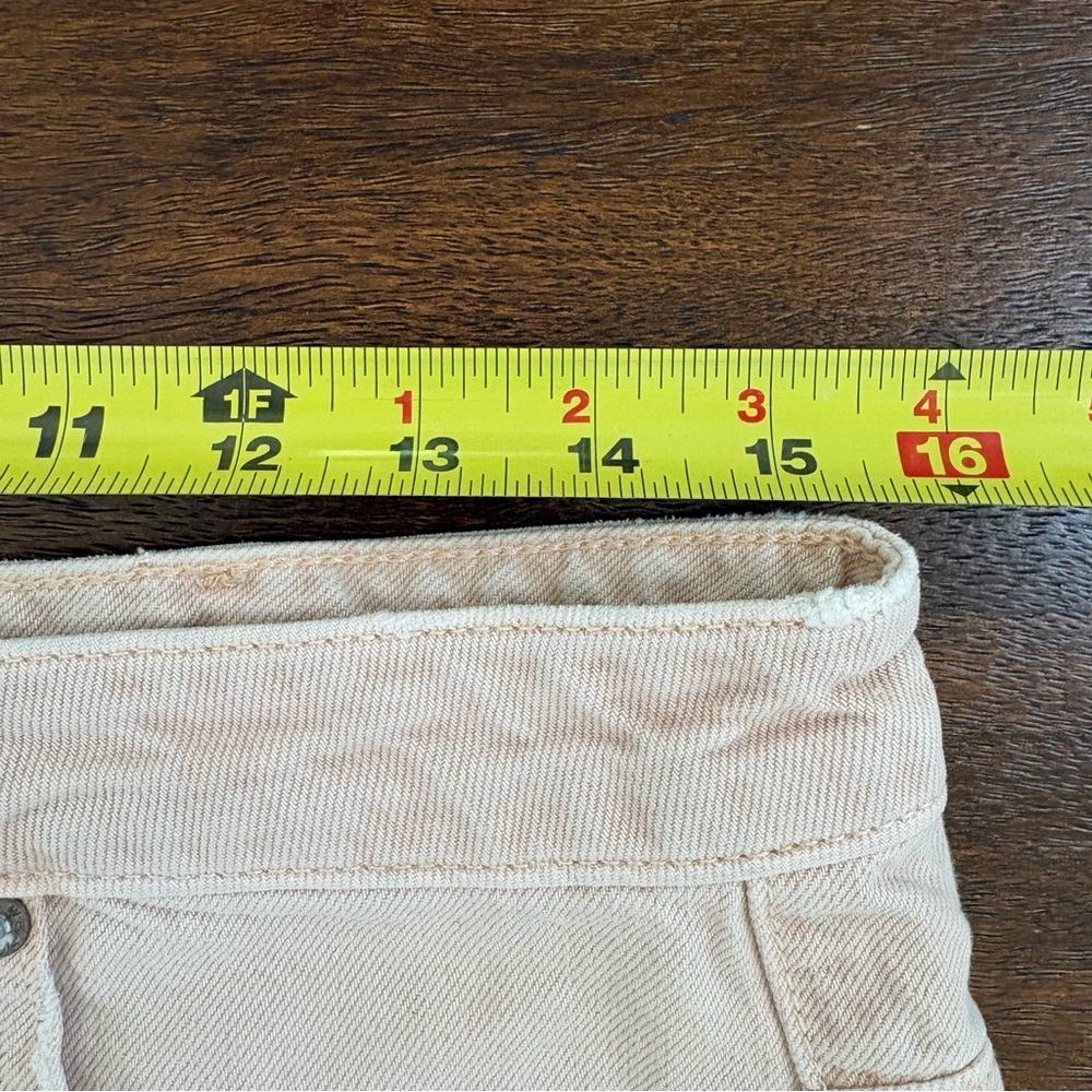 We The Free Beginners Luck Low Rise Slouch Denim Shorts Off White 27 TAG (30”W) - Picture 8 of 8